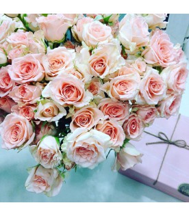 Букет кустовые розы "Prana" 